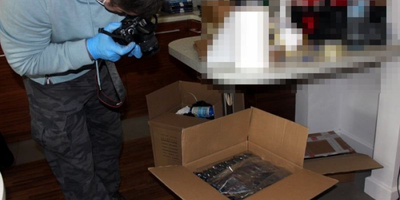 Ponad 120 kg dopalaczy i narkotyków zabezpieczyli stołeczni policjanci