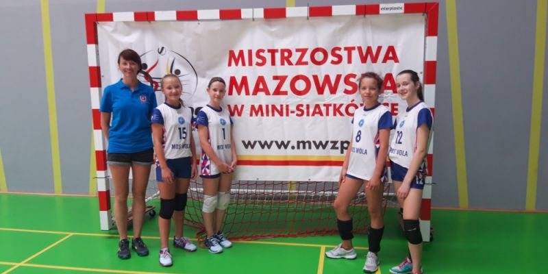 Mistrzostwa Mazowsza w mini-siatkówce. Warszawskie drużyny na medal!