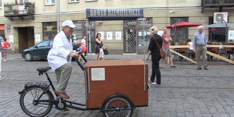 Rower rzemieślniczy na ulicach stolicy