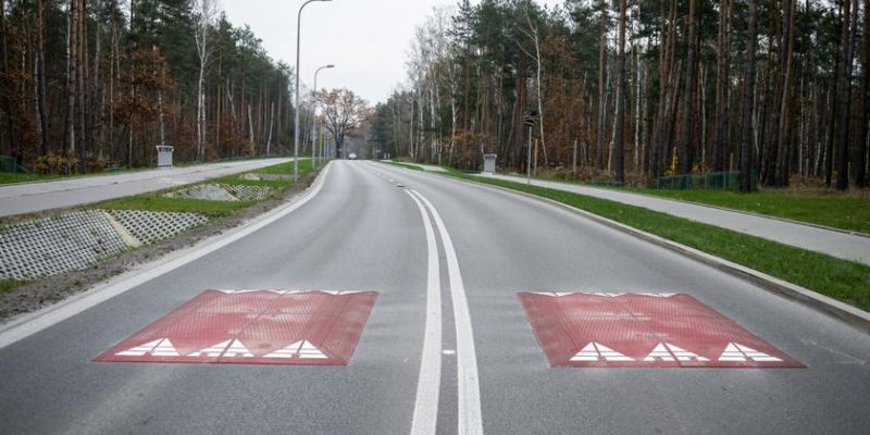 Nowe progi sinusoidalne na warszawskich ulicach: bezpieczeństwo i wygoda dla kierowców