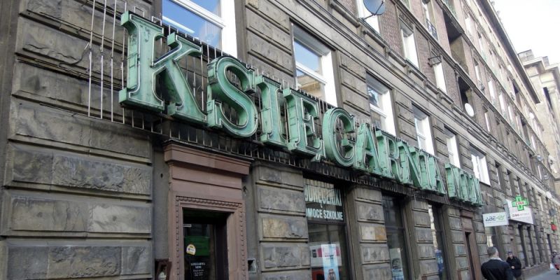Neon „KSIĘGARNIA MDM” wpisany do rejestru zabytków