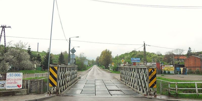 Opóźnienia w budowie nowego mostu na Starogardzkiej
