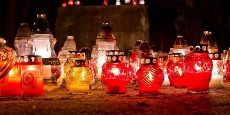 Znicze pod lupą służb. Jeden błąd na cmentarzu może kosztować 5 tys. zł