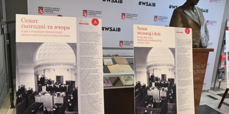 Wystawa „Senat RP wczoraj i dziś” w siedzibie WSAiB Gdynia. Poznaj dzieje polskiego parlamentaryzmu.