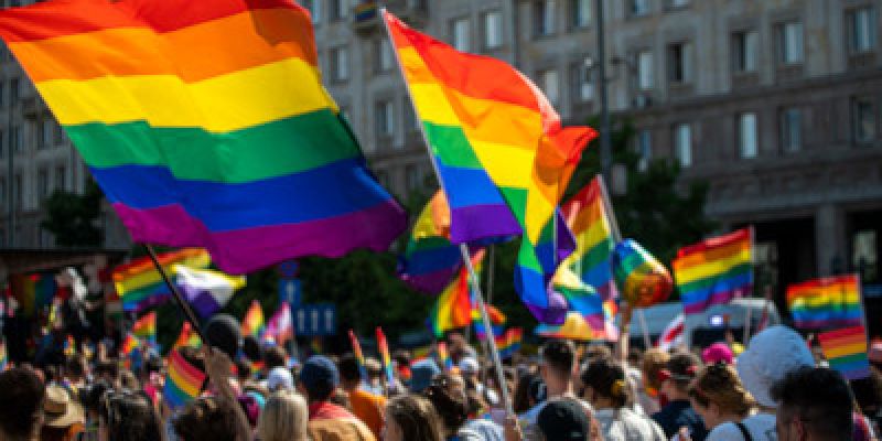 Parada Równości przejdzie ulicami Warszawy. Będą zmiany w komunikacji miejskiej