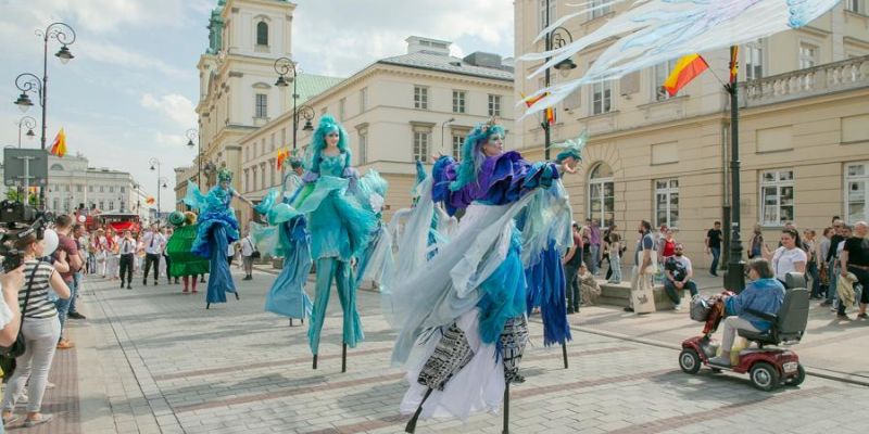 Warszawa szykuje się na IV Paradę Syrenki – barwny pochód już w sobotę