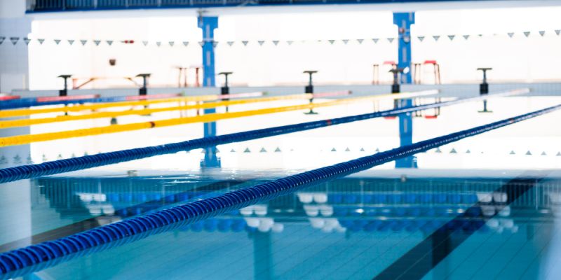 „Aktywny Ursynów 2026”: bezpłatne wejściówki na pływalnie, siłownię i tenis stołowy dla mieszkańców