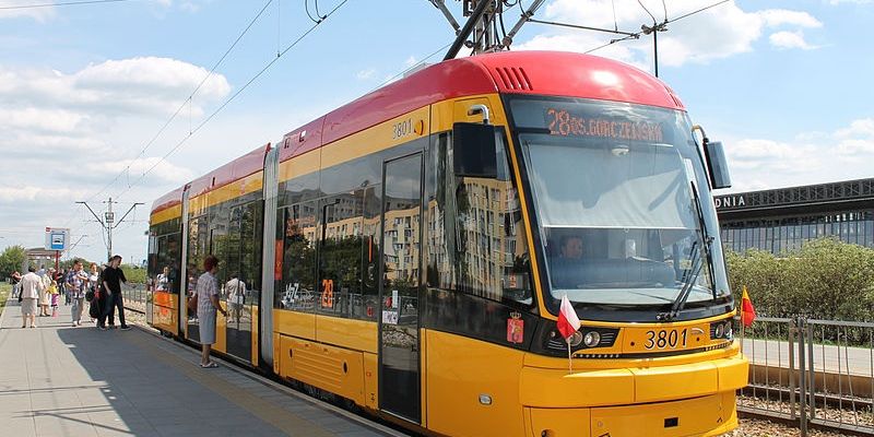 Weekendowa naprawa torowiska tramwajowego na Trasie WZ