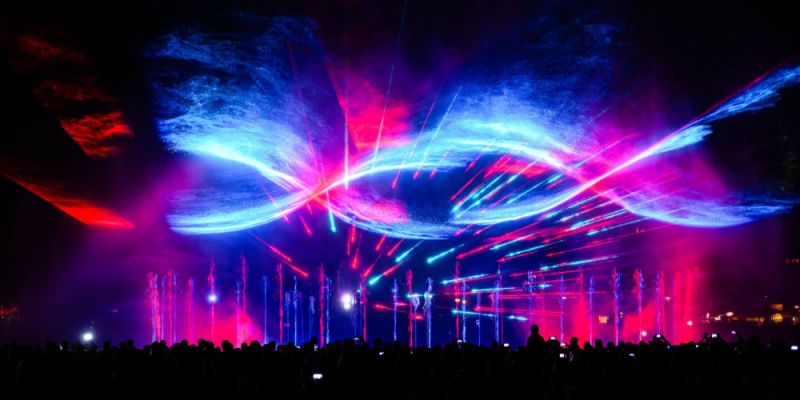 Multimedialny Park Fontann powraca z nowym widowiskiem! Piękne spektakle światła i dźwięku już niedługo ponownie zagoszczą na Podzamczu!