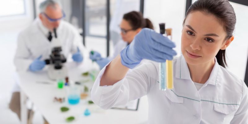 Jutro Dzień Nauki Polskiej: Mazowieckie liderem badań naukowych w Polsce