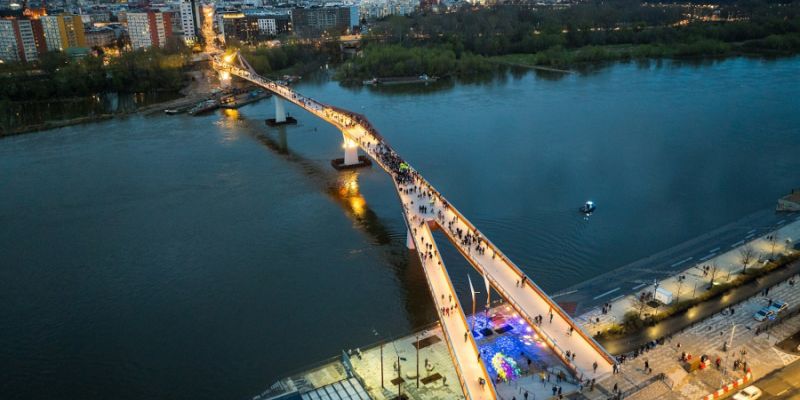 Warszawska kładka pieszo-rowerowa zyskała nowe imię