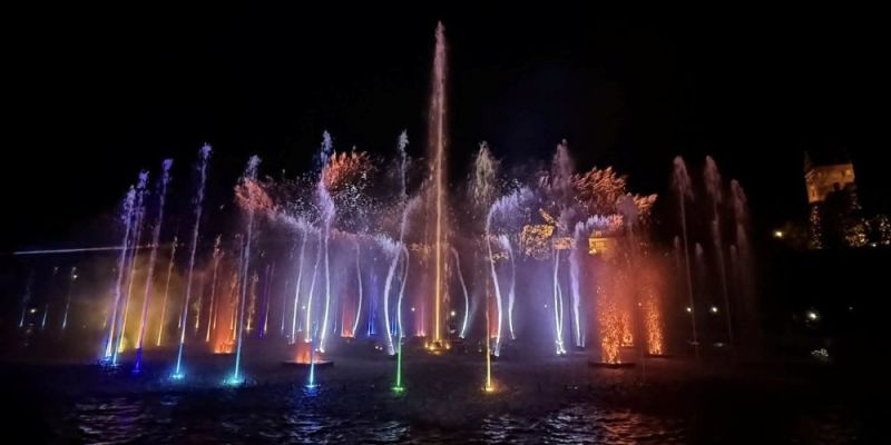 [Patronat medialny] „Wielkie Serca” ponownie rozświetlą Multimedialny Park Fontann