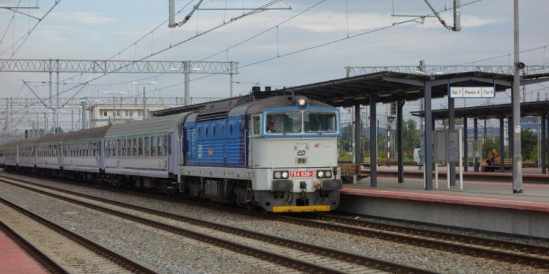 Urlop w Trójmieście sprawdź połączenie PKP Intercity Gdańsk- Gdynia.