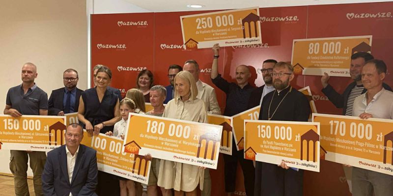 Elewacje, witraże i Powązki. Tak Mazowsze wspiera zabytki
