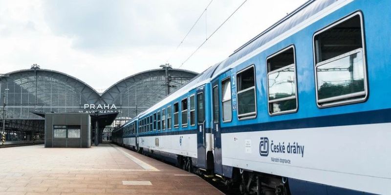 Cztery kursy pociągów z Gdyni do Pragi