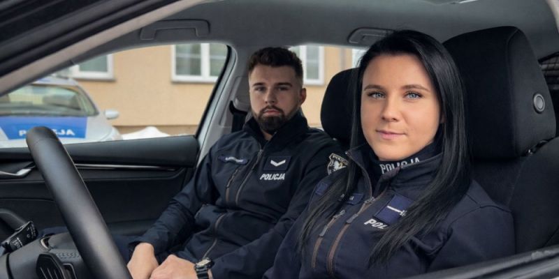 Policjanci pomogli kobiecie, która straciła przytomność. Interweniowali po służbie