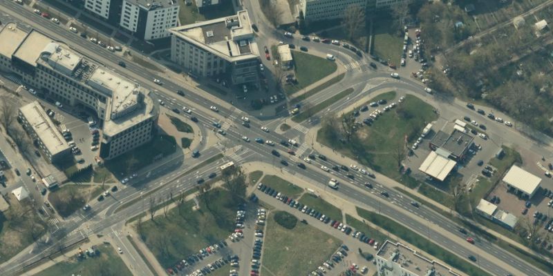 Modernizacja skrzyżowania na Żoliborzu: udogodnienia dla rowerzystów i poprawa infrastruktury drogowej