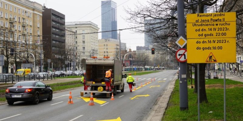 Weekendowe remonty ulic: Aleja Jana Pawła II, Pawińskiego i inne ulice z nową nawierzchnią