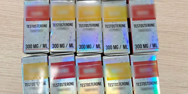 38-latek zatrzymany za handel nielegalnymi lekami. Zabezpieczono ponad 900 sztuk preparatów