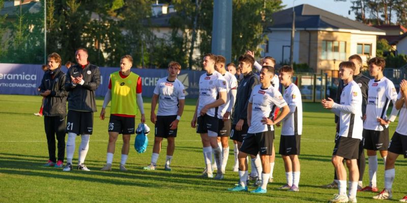 Legia II pokonuje lidera. Ząbkovia Ząbki 1-3 Legia II Warszawa