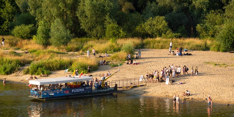 Darmowy prom z Wawra do Wilanowa. Letnie przeprawy z Plaży Romantycznej do końca sierpnia
