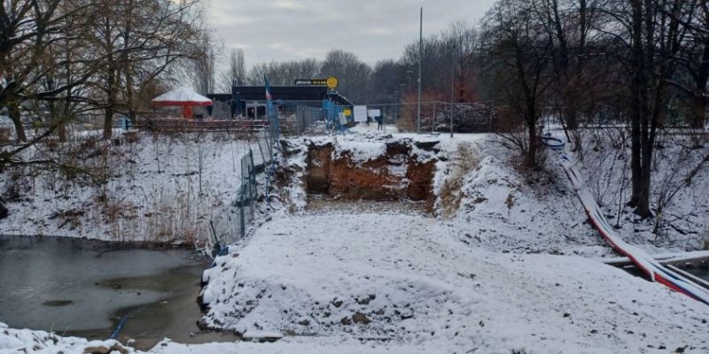 Modernizacja mostku w Parku Szczęśliwickim chwilowo wstrzymana