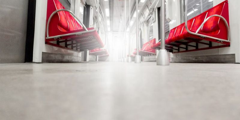 Warszawa modernizuje metro: ulepszone interkomy i urządzenia sterowania ruchem