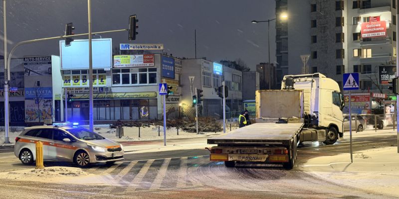 Trudny poranek na stołecznych drogach. Utrudnienia w komunikacji