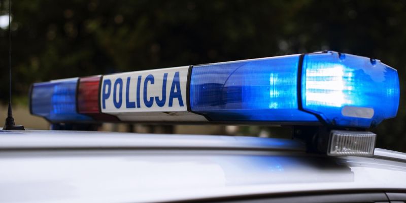 57-latka straciła setki tysięcy złotych, oszukana "na policjanta"