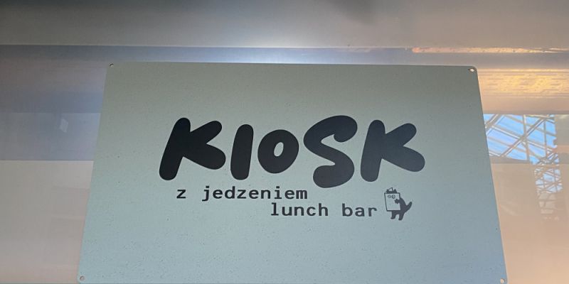 „Kioski’’ - w Bibliotece Uniwersytetu Warszawskiego powstała nowa stołówka. Czy rzeczywistość w końcu wyszła naprzeciw oczekiwaniom studentów?