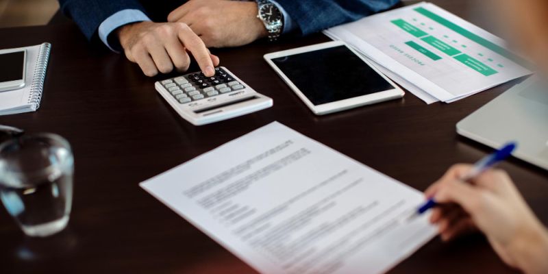 Kompleksowa obsługa księgowa i podatkowa dla firm – jak wygląda wsparcie w praktyce?