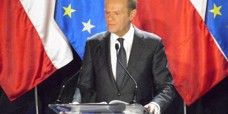 Nadzieja i odpowiedzialność, czyli Donald Tusk o Konstytucji, Europie i… o politycznych przeciwnikach