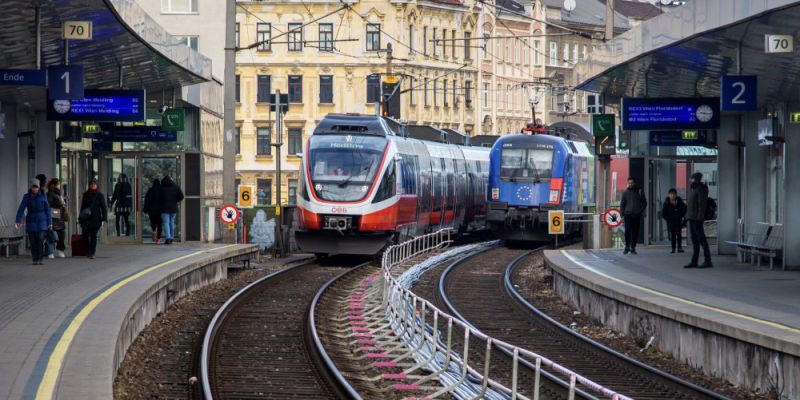 Prawie pół miliarda złotych na modernizację SKM. 13 pociągów przejdzie generalny remont