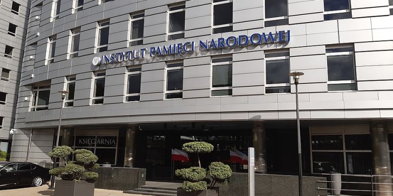 Kolejne odkrycie na Rakowieckiej. IPN ekshumował szczątki co najmniej 10 ofiar z okresu Powstania Warszawskiego