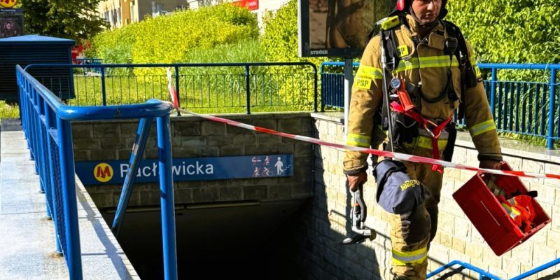 Racławicka wciąż wyłączona z ruchu. Utrudnienia potrwają kilka dni