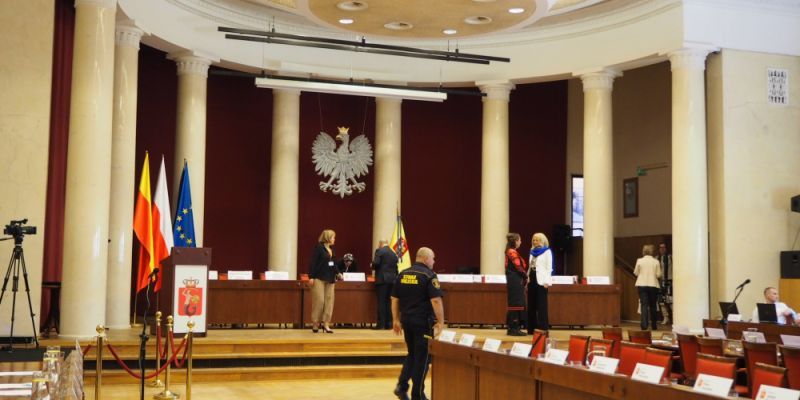 [Komentarz] Sesja o podatkach i majątku (miasta i Prezydenta)