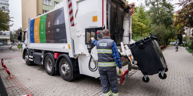 To ważna decyzja dla Warszawiaków! Nie będzie podwyżek za odpady