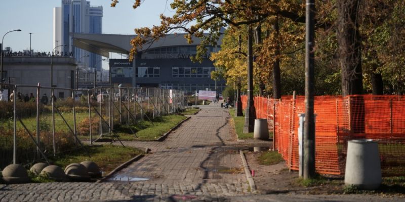 To koniec betonowej pustyni i nierównych chodników między "patelnią" a Dworcem Centralnym