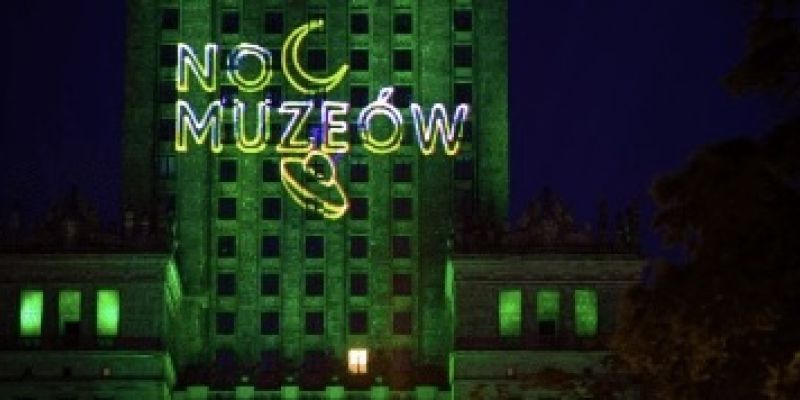 Noc Muzeów 2026 w Warszawie - setki miejsc, specjalne trasy i nocne zwiedzanie miasta