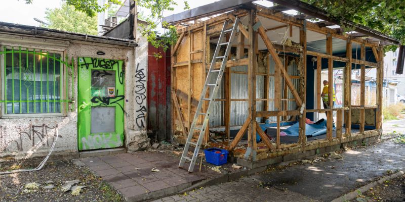 Kiosk przy Hali Kopińskiej znika z mapy Warszawy