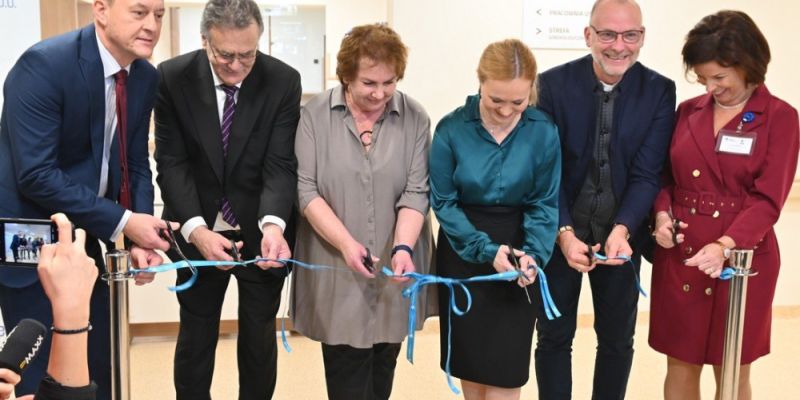 Oficjalne otwarcie szpitala Morskiego,  z nową interną.