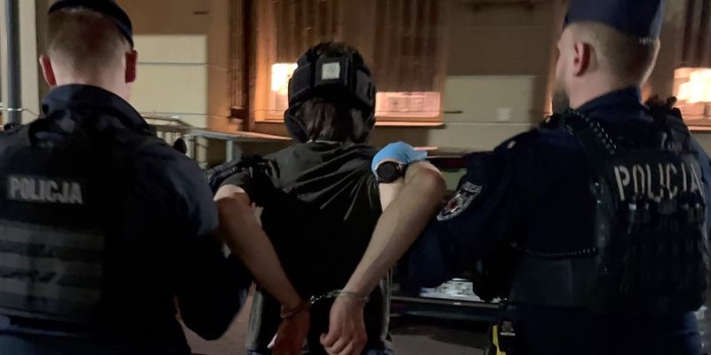 Przełom w sprawie zabójstwa na UW: Mieszko R. uznany za całkowicie niepoczytalnego