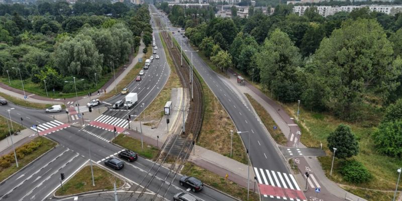 Przebudowa odcinka al. Hallera coraz bliżej