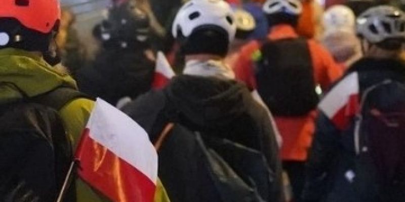 Powstańczy wieczorny przejazd rolkowy w Śródmieściu