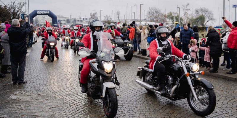 Mikołajowa parada przejechała przez Gdynię