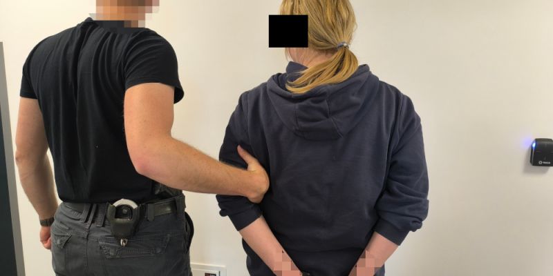 Zamiast sprzątać domy, sprzątała z nich kosztowności