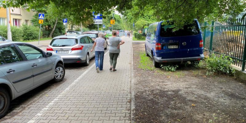 Nielegalne parkowanie na Woli zostanie ograniczone