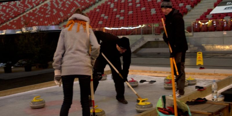 Warszawska Liga Curlingu na półmetku