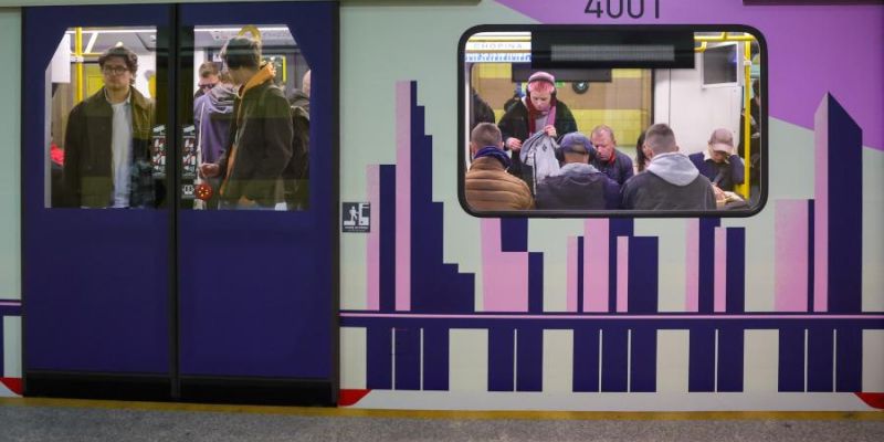 Muzyka wśród szyn - specjalne tramwaje i metro kursują po Warszawie z okazji Konkursu Chopinowskiego