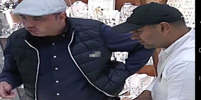Policja poszukuje osób podejrzewanych o usiłowanie kradzieży biżuterii. Rozpoznajesz ich?